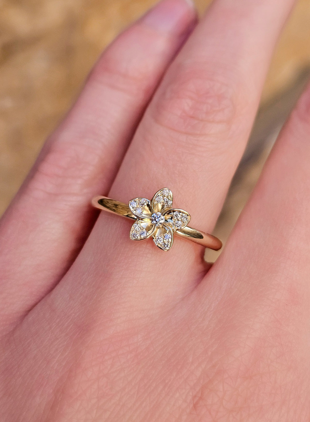 Bague fleur de frangipanier