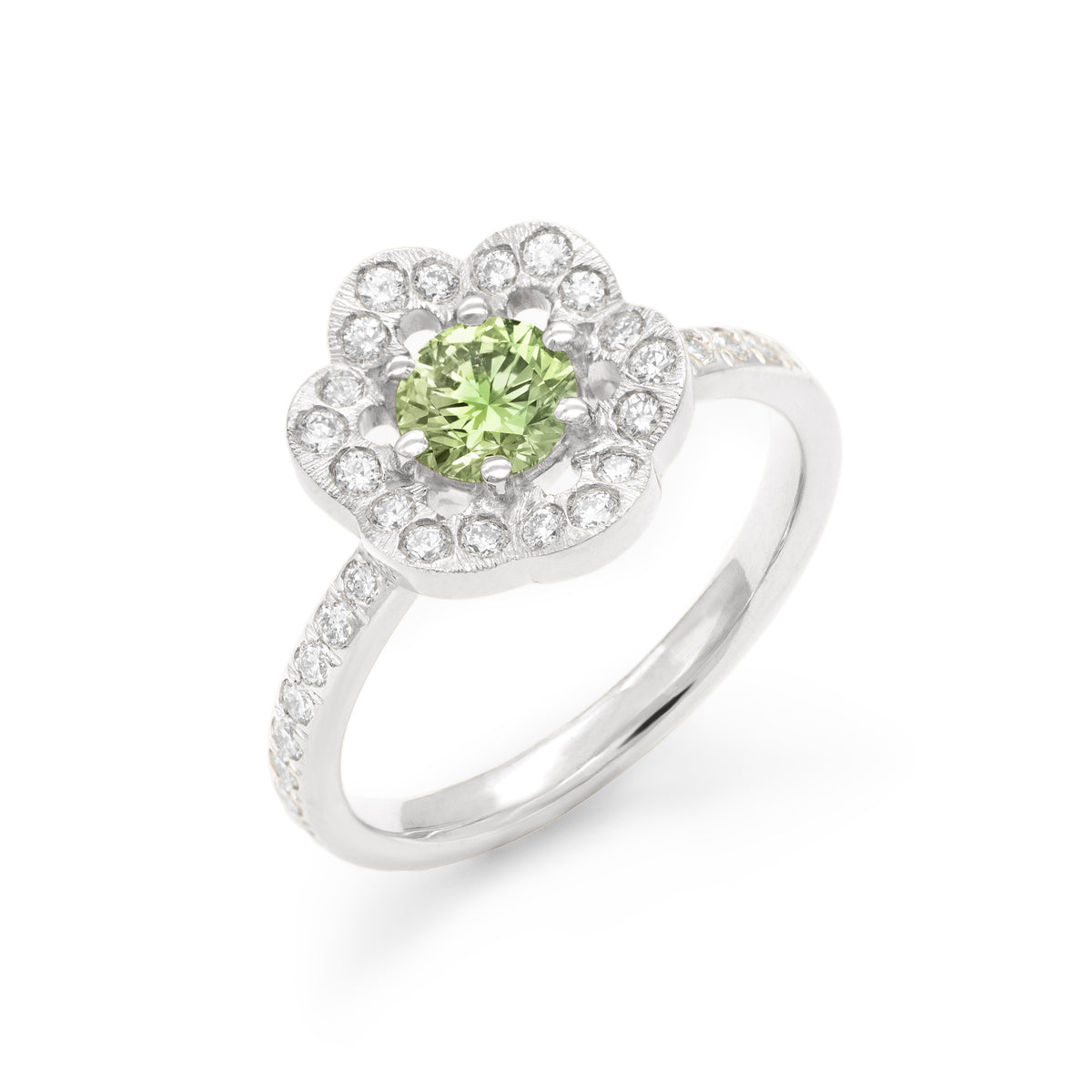 Bague entourage Coquillages saphir corps pavé