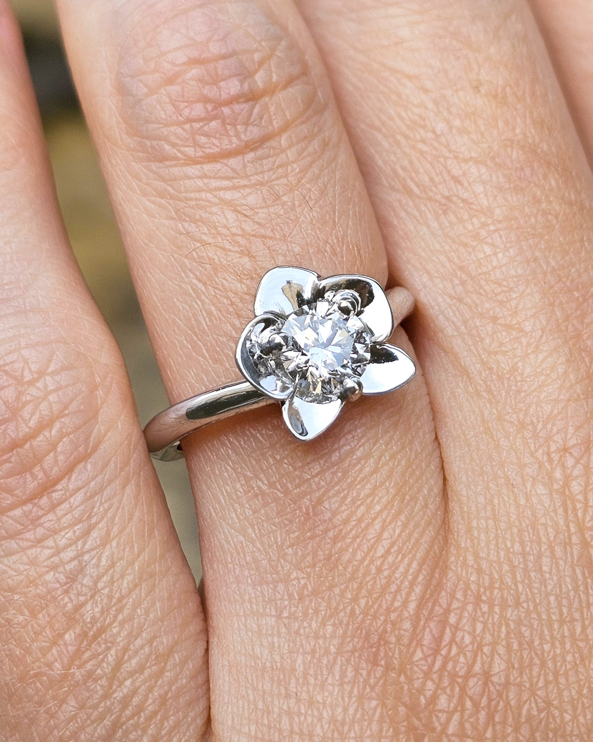 Bague de fiançailles orchidée
