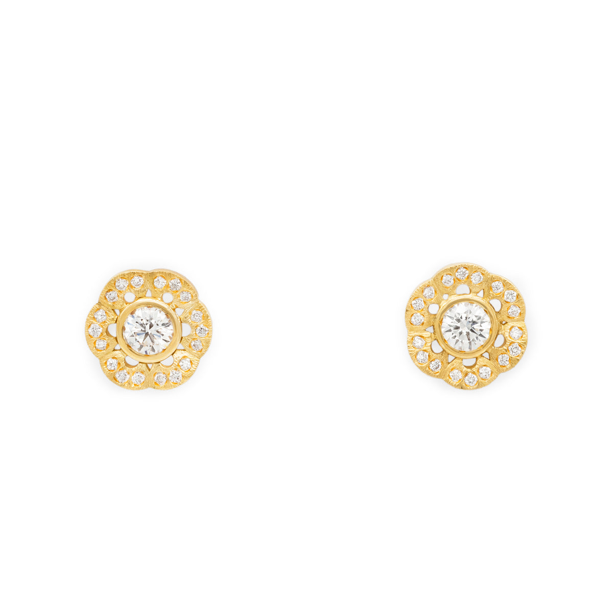 Boucles d'oreille Entourage Coquillage diamant
