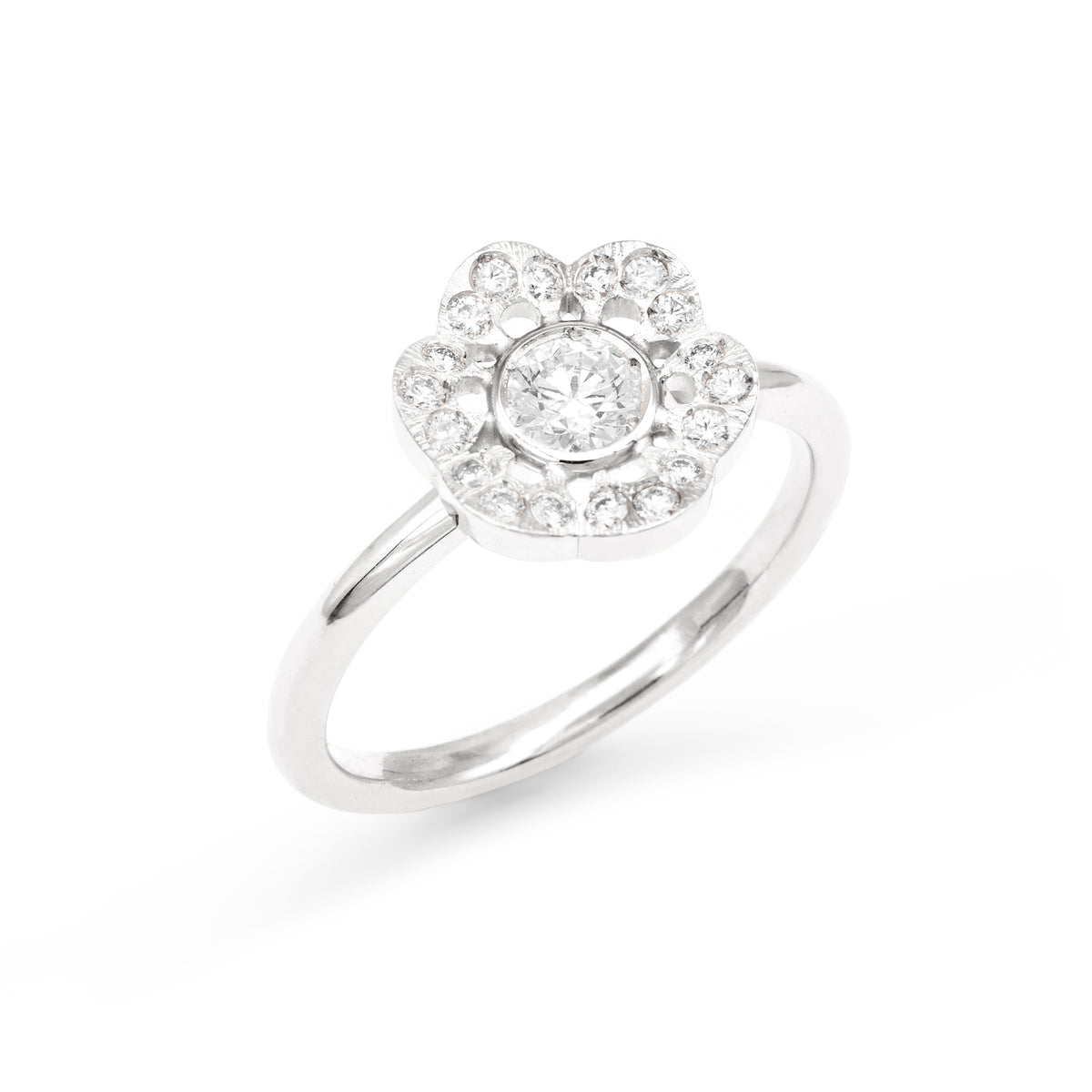 Bague entourage coquillages