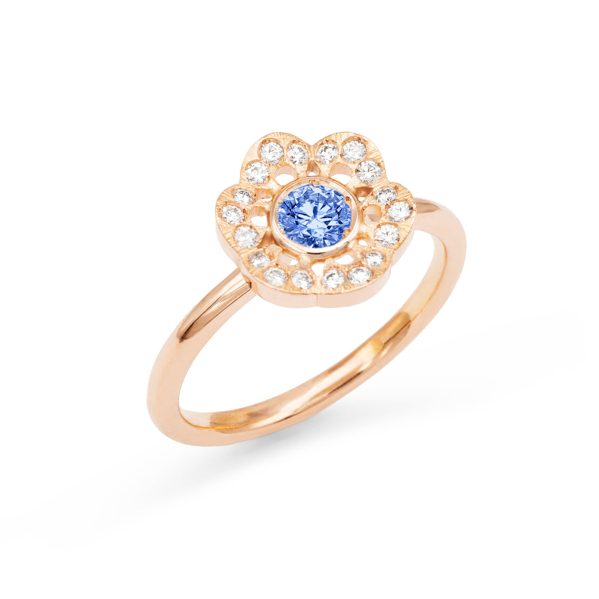 Bague entourage coquillages saphir