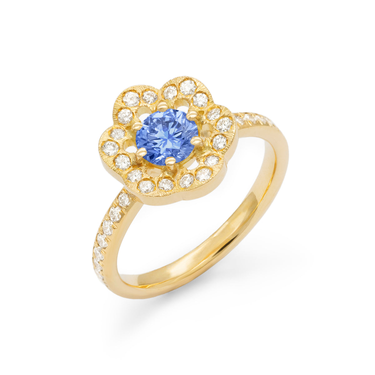 Bague entourage Coquillages saphir corps pavé