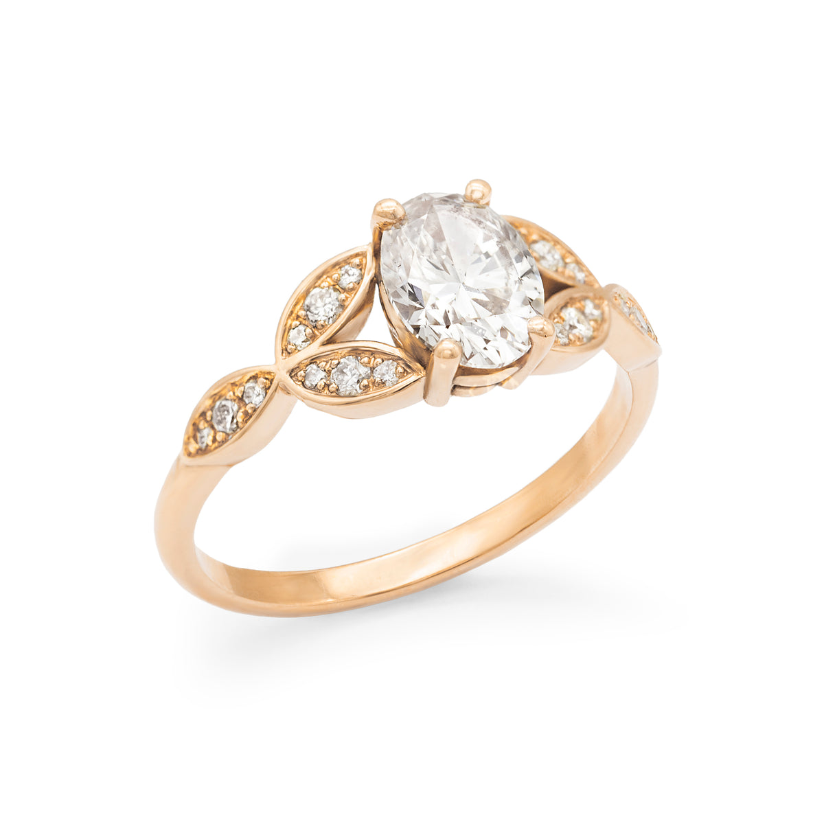 Bague de fiançailles épaulée de navettes