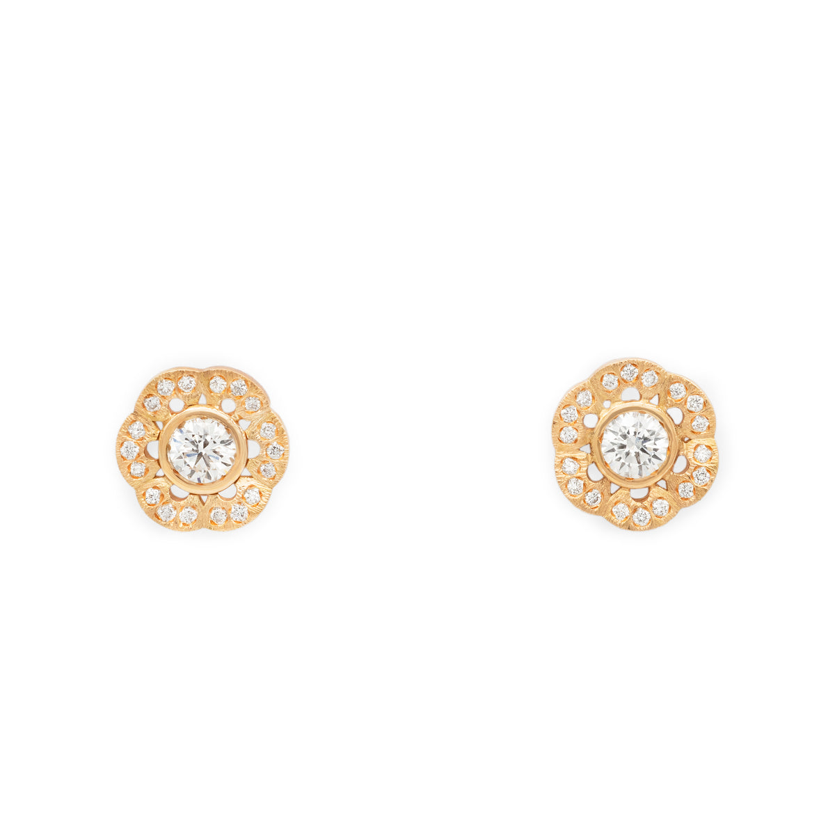 Boucles d'oreille Entourage Coquillage diamant