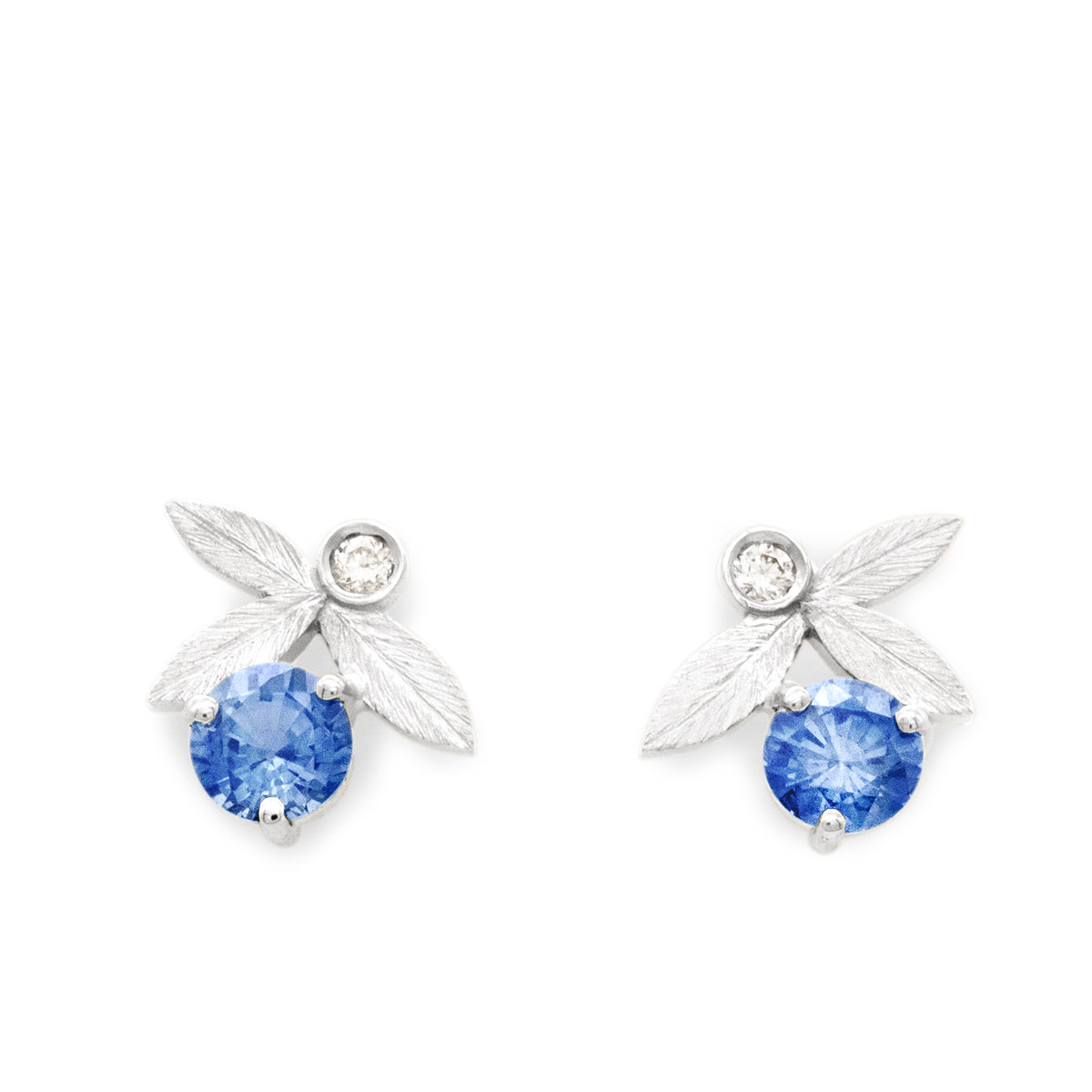 Boucles d’oreilles Puces Olivier Saphir