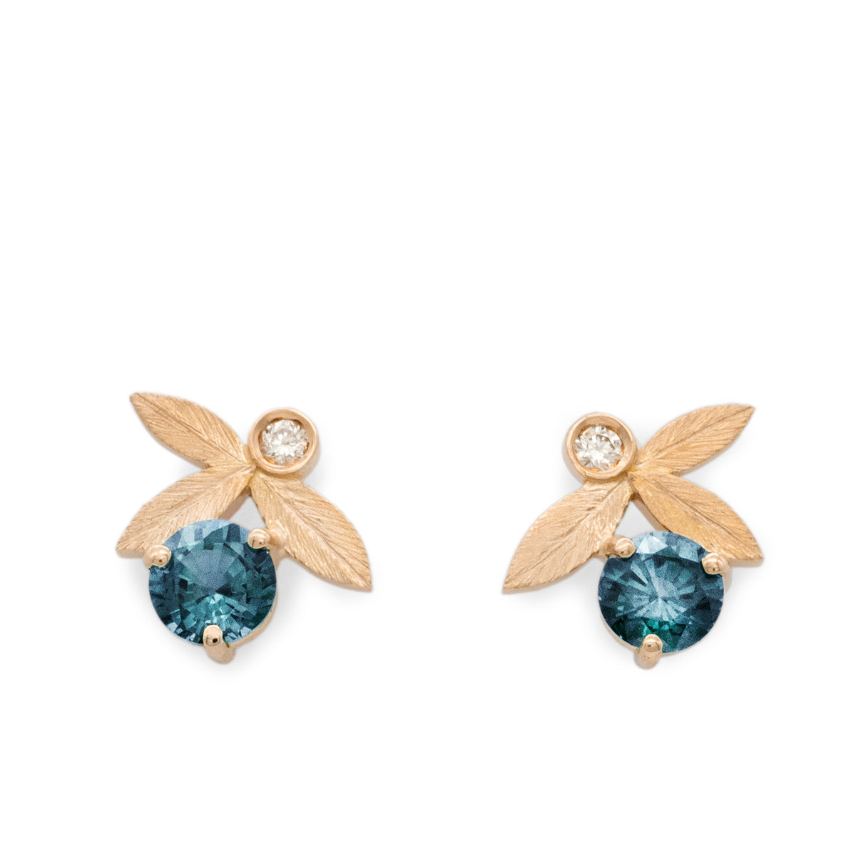 Boucles d’oreilles Puces Olivier Saphir